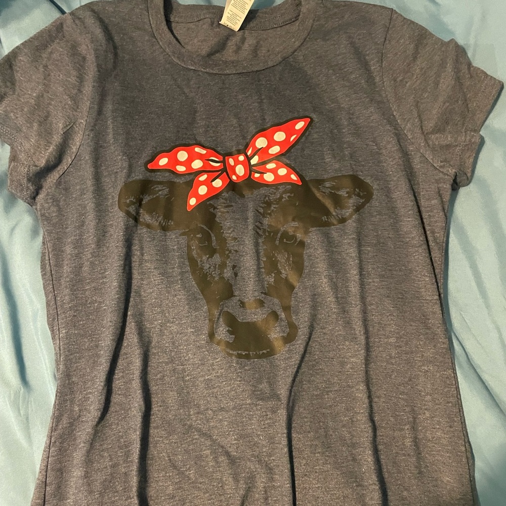 district brand cute cow with a headband shirt